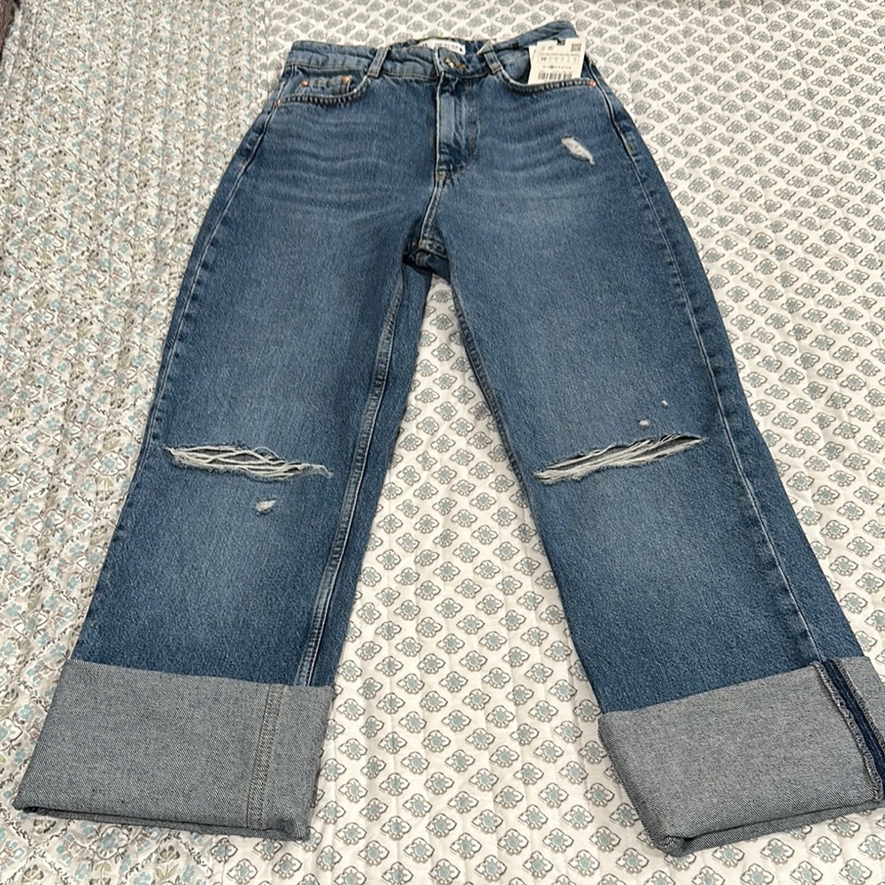 Zara Distressed Jeans (women)